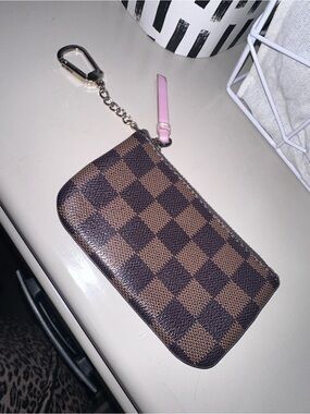 Daisy Rose Brown Checkered Zip Key Pouch